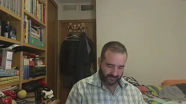 curiosillo83 live XXX chat