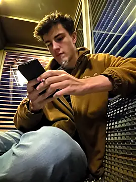freshboy72 live XXX chat