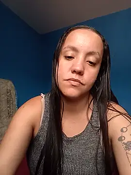 Show de MeninaLua na webcam