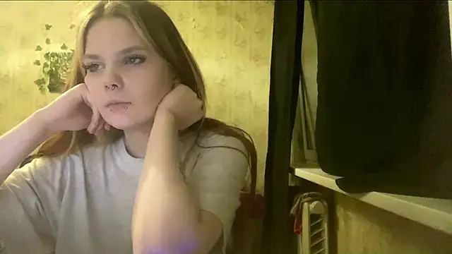 SusanaLeichty Adlı Modelin Canlı XXX Sohbeti