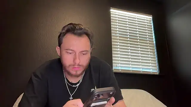 Chatroom XXX en direct de Mikecloudyhawk