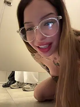 عرض كام babydolll