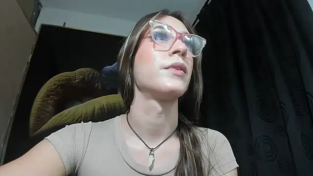 sexyvioletvalerious' Live XXX Chat
