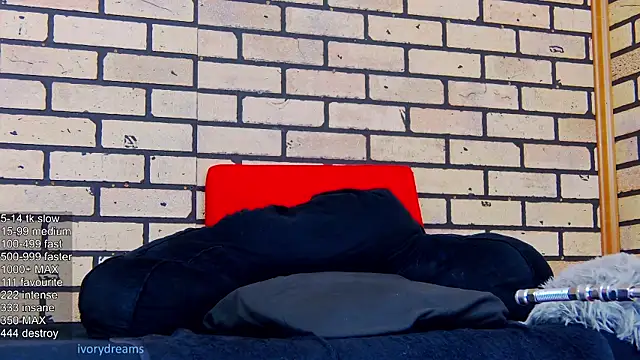 XXX chat uživo modela IvoryDreams