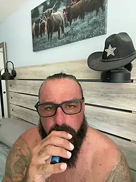 Онлайн  чат XXX alphareign85
