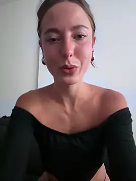 gymgirllauran Live XXX chat