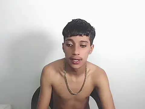 jl_brayan12: онлайн-секс-чат