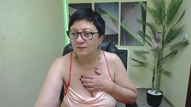 EmilyL0ve – Live XXX-chat