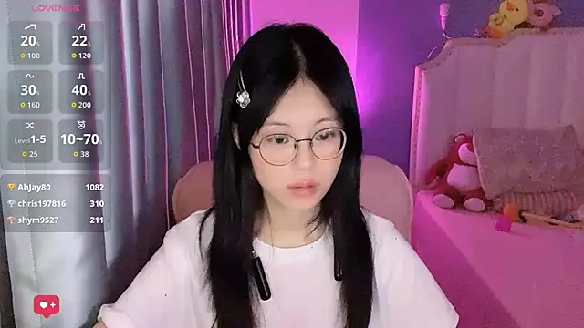Chatroom XXX en direct de Luna-666