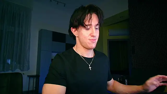 Chat XXX en directo de ChristianLevine_