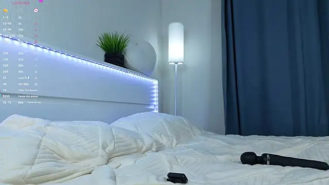 ShawtyEmma 现场XXX聊天