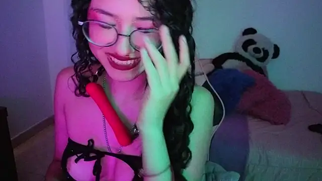 ShySheep_ Chat XXX in diretta