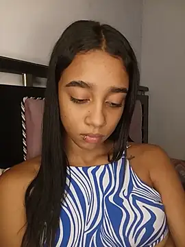 Zoe_Sweett18 现场XXX聊天