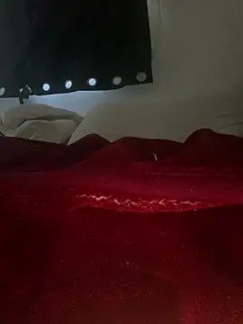 XXX chat uživo modela GusanoDelicioso