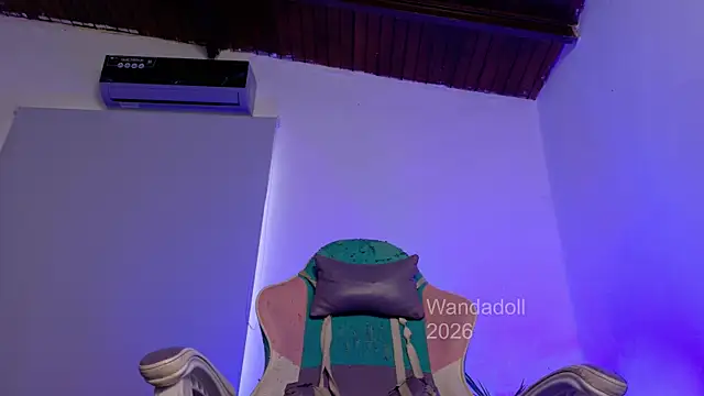 Chat +18 de WandaDoll ao vivo