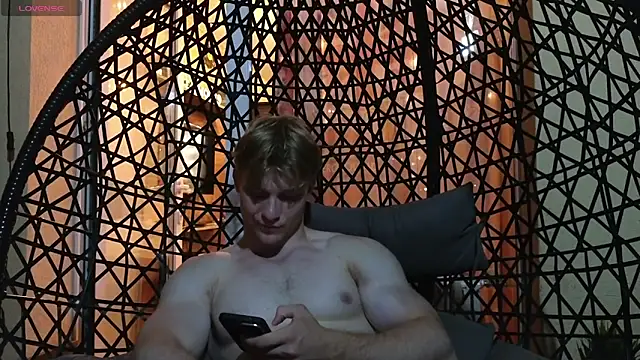 BigMuscleEnergyn Webbikameraesitys