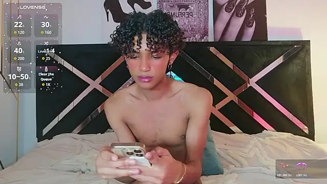 Онлайн чат XXX Aaron_Wiinter