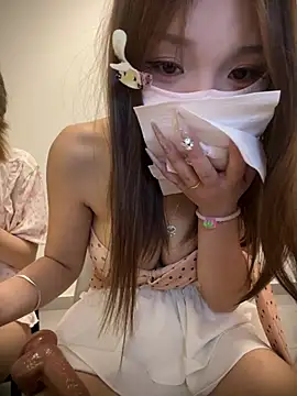 Rocket-Girl's Live XXX Chat