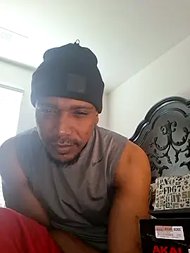 bigboytoy912's Live XXX Chat