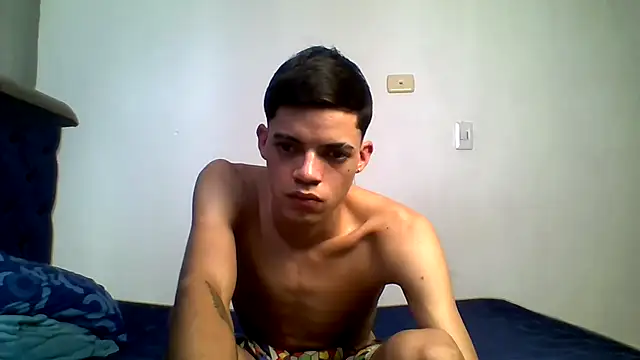 Latinos_2001n Webbikameraesitys