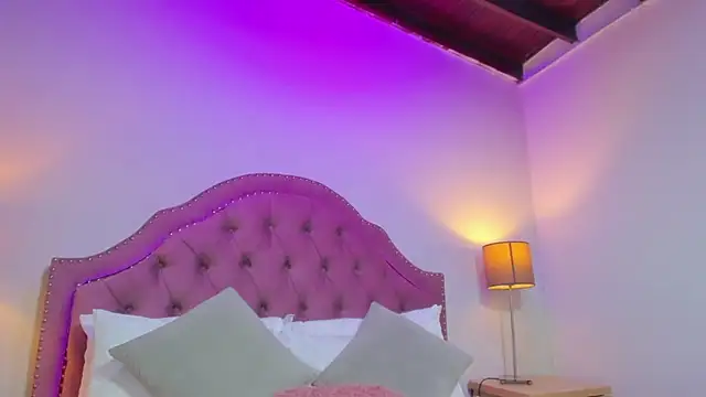 Mia_Culpa Adlı Modelin Canlı XXX Sohbeti