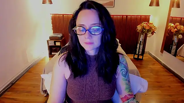 KatherineBond's Live XXX Chat