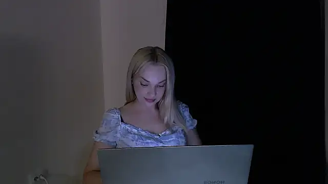 Lia_noo_regrets Adlı Modelin Canlı XXX Sohbeti
