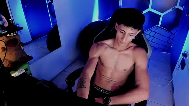 Chat XXX en directo de MaxiimoRomano_