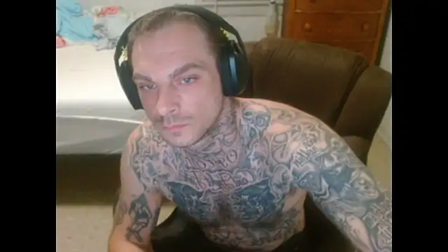 Chatroom XXX en direct de DADDY_KANE8---