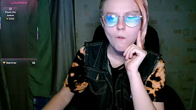 __Freya___ Adlı Modelin Canlı XXX Sohbeti
