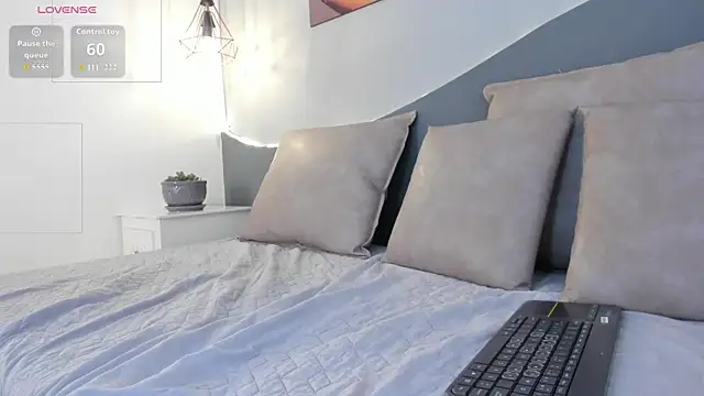 CannelaSmith élő XXX-chatje