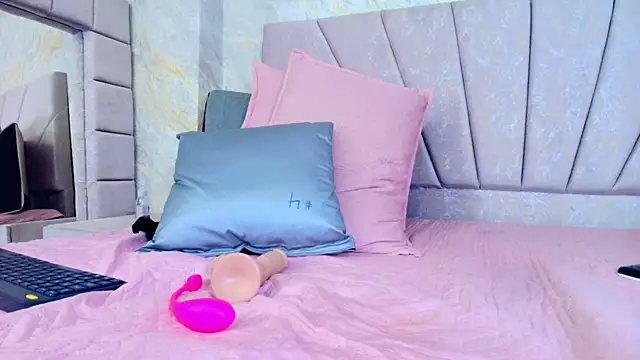 ariana_florez_ Chat XXX in diretta