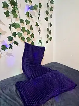 ScentingToluene's Live XXX Chat