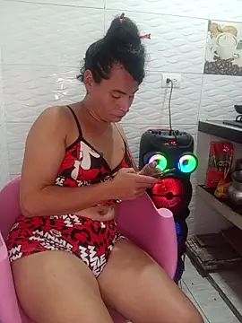 Chat +18 de zamarasexy ao vivo