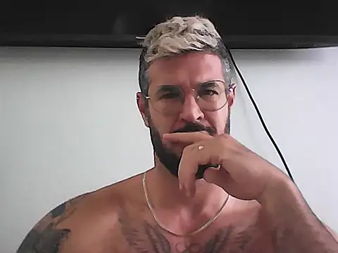 mrbighairychest webcam show