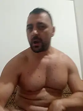 Chatroom XXX en direct de Mirkoxxx@xh