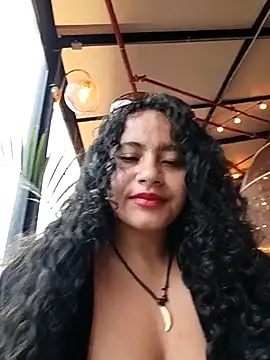 Yaya_watson's Live XXX Chat
