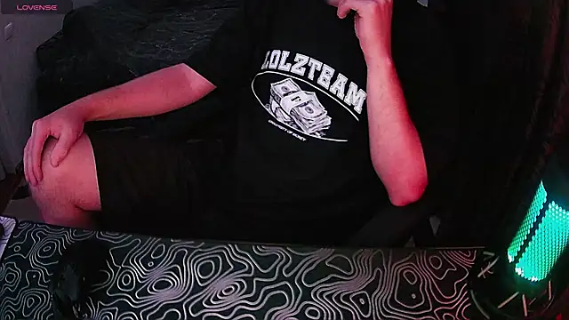 ZXCENSORED- live XXX chat
