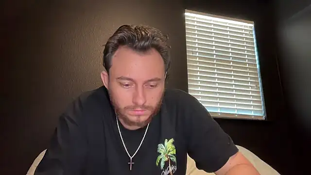 Mikecloudyhawk লাইভ XXX চ্যাট