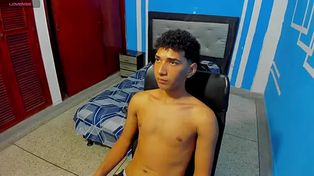 efrain_boy XXX чат на живо