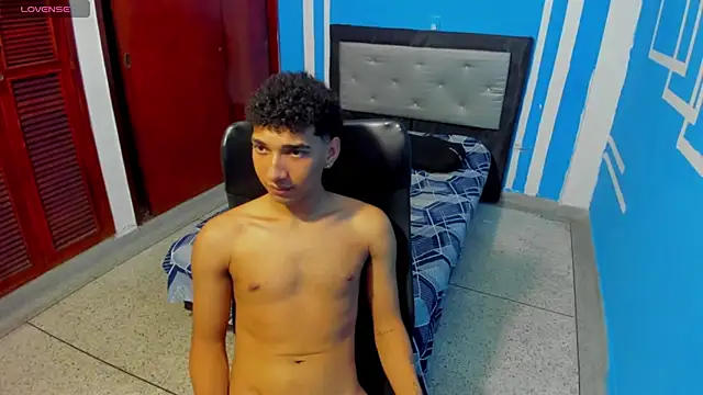 efrain_boyのライブXXXチャット