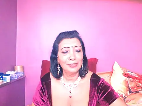 indiansarika65 现场XXX聊天