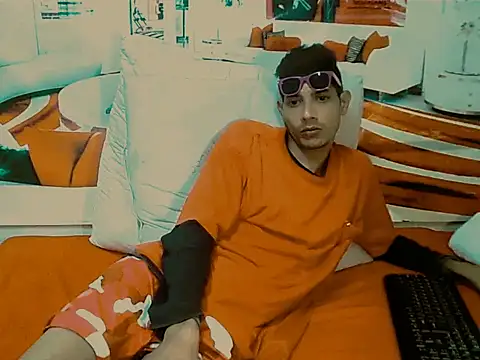 XXX chat uživo modela IndianSavageMale