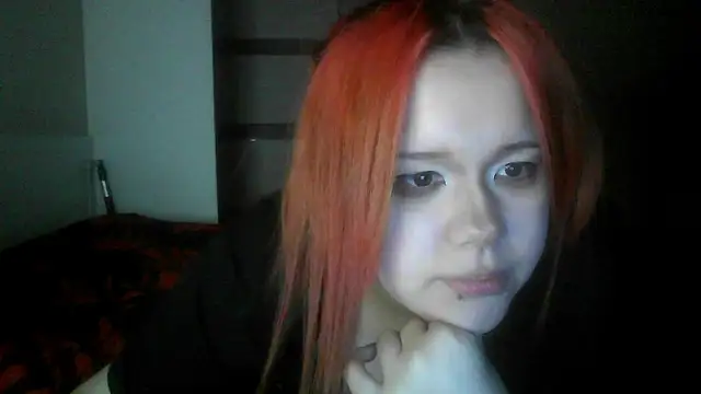 Amanda_Mia_ Adlı Modelin Canlı XXX Sohbeti
