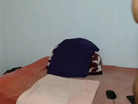 Chat +18 de Feathergal69_ ao vivo