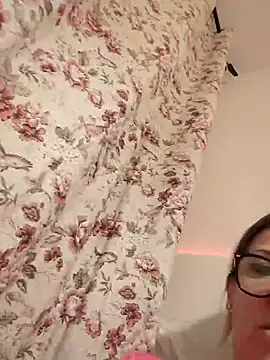 NikytaX Adlı Modelin Canlı XXX Sohbeti