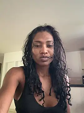 toriivyyn Live XXX chat