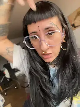 Chat +18 de xsadtanas ao vivo
