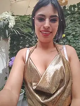 Astrid--: απευθείας συνομιλία ΧΧΧ