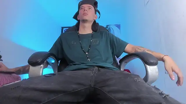 FrannBoy Live XXX-chat